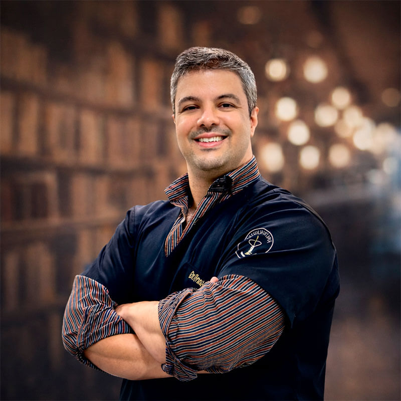Dr. Bruno Limoeiro
